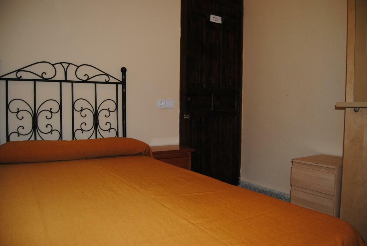 Hostal Avila 奥卡纳 外观 照片