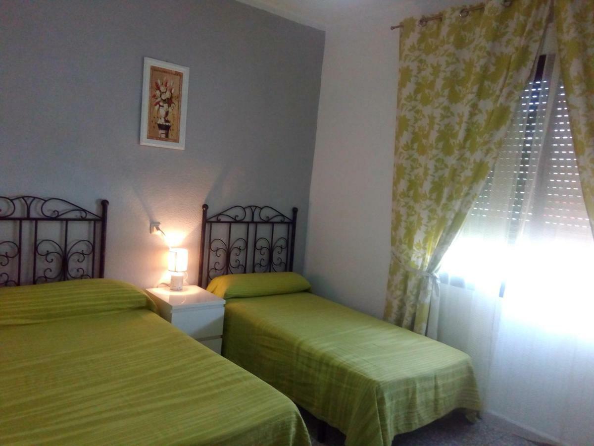 Hostal Avila 奥卡纳 外观 照片